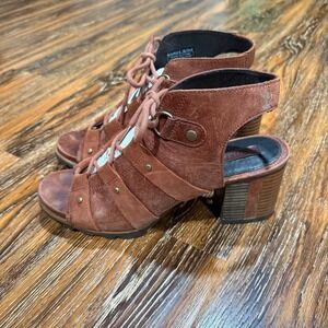 Sorel Women's Addington Leather Brown Sandal Size 11 High Heel‎ Lace Up Shoes